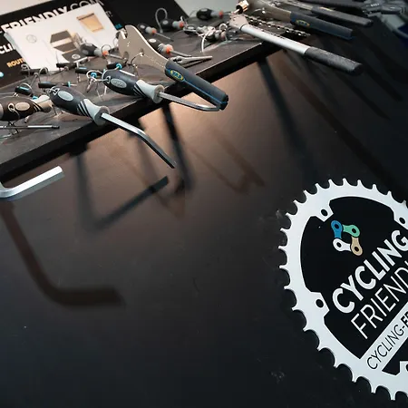 亚拉马尔酒店 - 建议成人入住 酒店 丰希罗拉