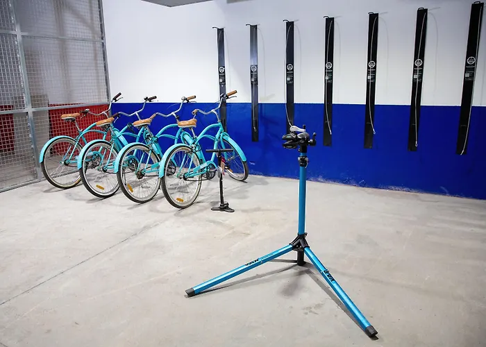 Yaramar - Adults Recommended Фуэнхирола