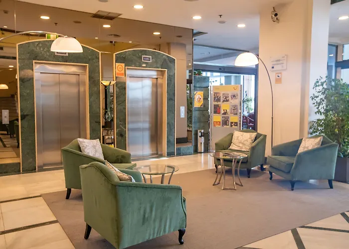 Yaramar - Adults Recommended